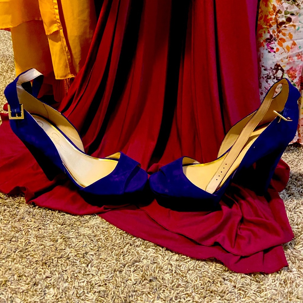 Never worn Jessica Simpson Blue Suede heels